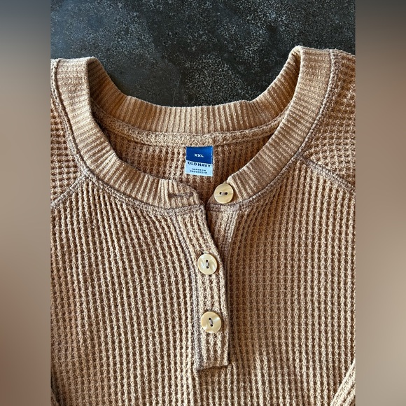 Old Navy | Carmel Waffle Kint Long Sleeve Top - Picture 6 of 8